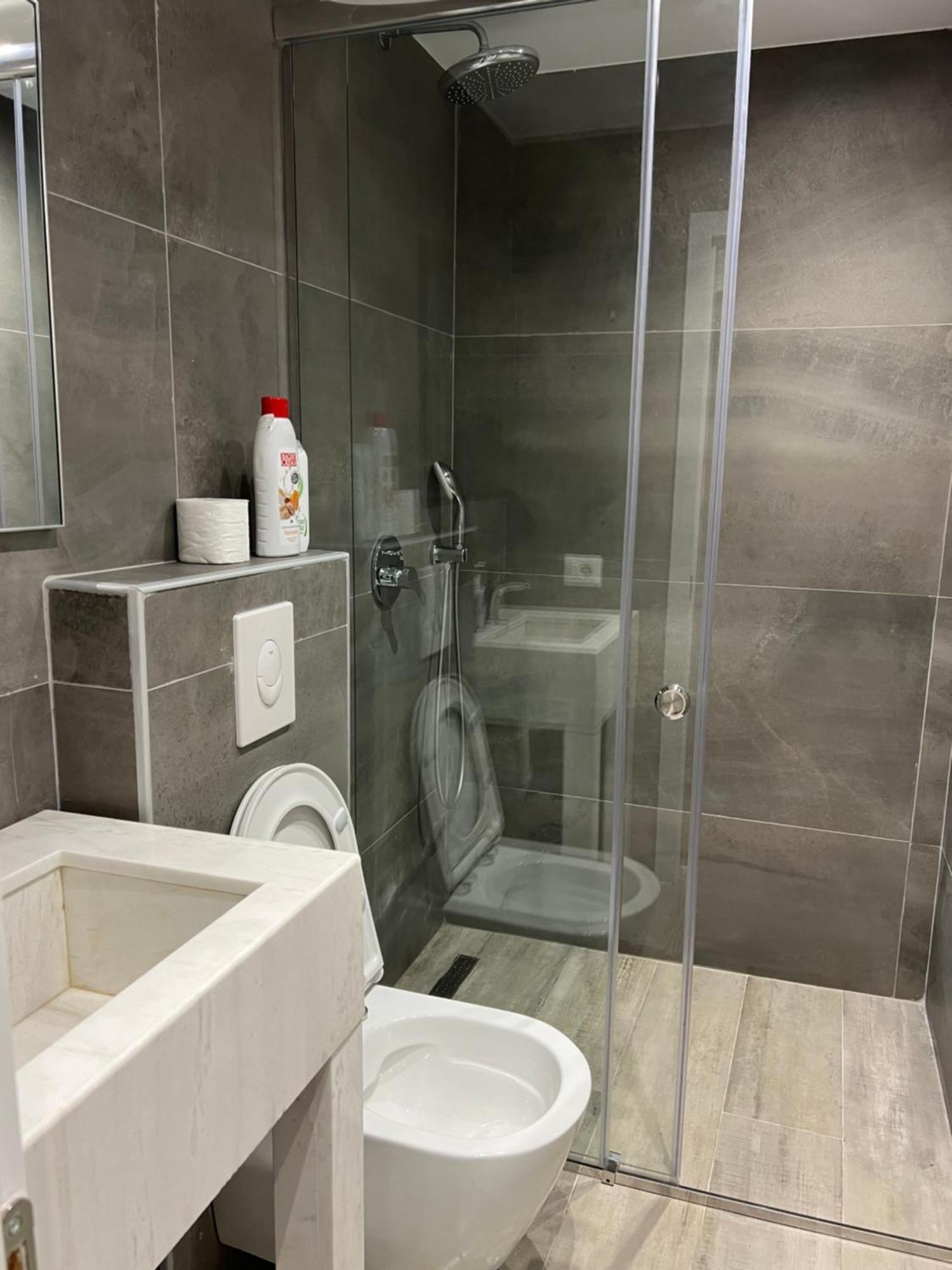 Tirana Central Stay Екстер'єр фото