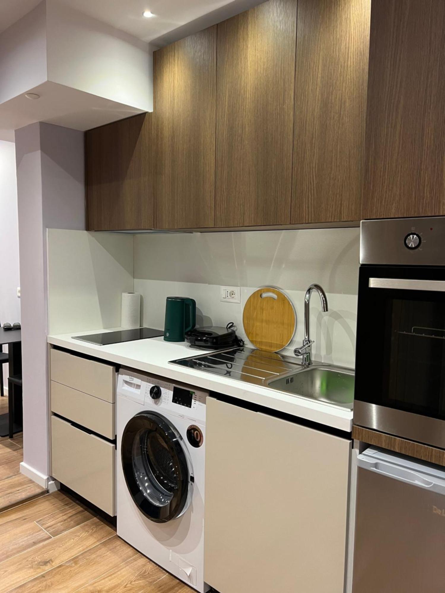 Tirana Central Stay Екстер'єр фото